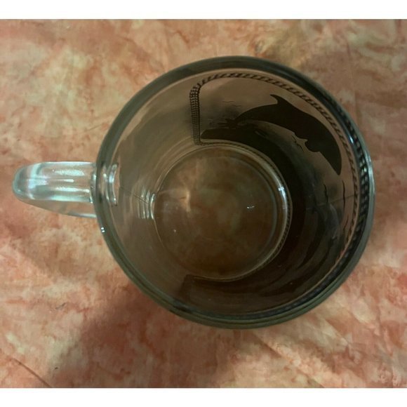 Vintage Sea World Black Gold Accent Glass Coffee Cup Mug Shamu Dolphins - Picture 5 of 8